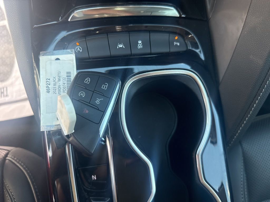 Used 2023 Buick Envision Essence image 37