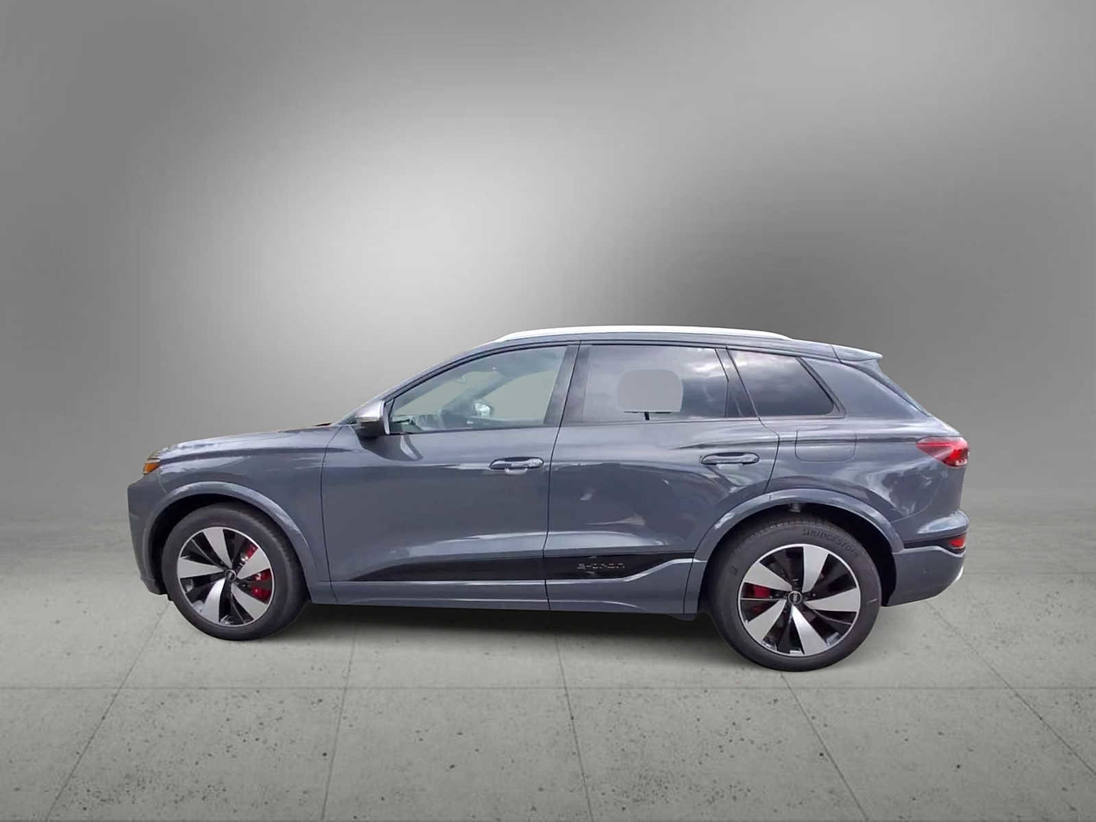 New 2025 Audi SQ6 e-tron Prestige image 5