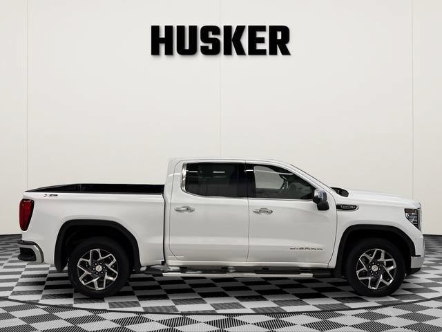 Certified 2024 GMC Sierra 1500 SLT w/ SLT Premium Plus Package AWD/4WD image 2
