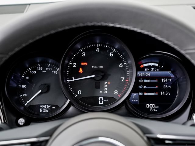 Certified 2026 Porsche Macan AWD/4WD image 14