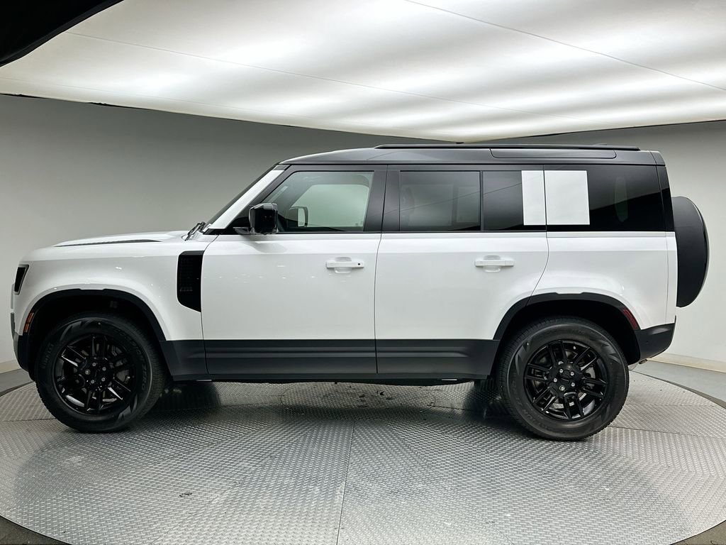 New 2026 Land Rover Defender 110 S image 2