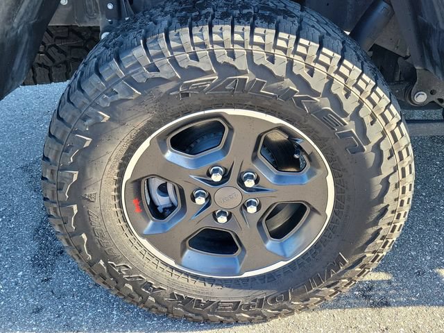 Used 2023 Jeep Gladiator Rubicon w/ LED Lighting Group AWD/4WD image 5