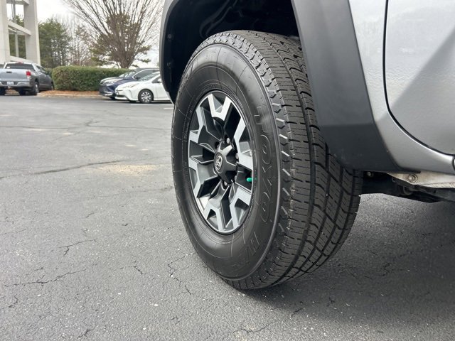 Used 2021 Toyota Tacoma TRD Off-Road w/ Technology Package image 11