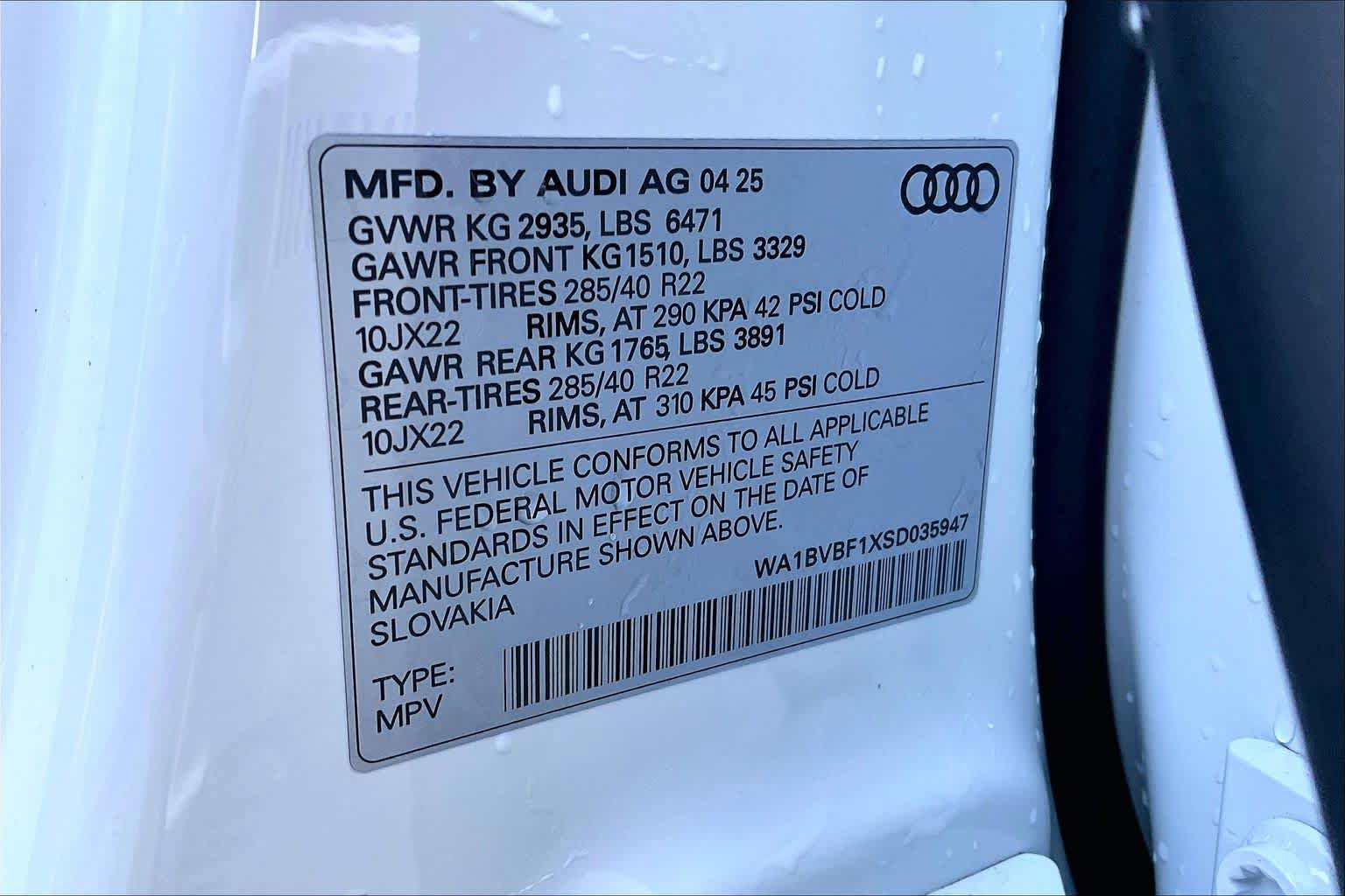 Used 2025 Audi Q8 Premium Plus image 32