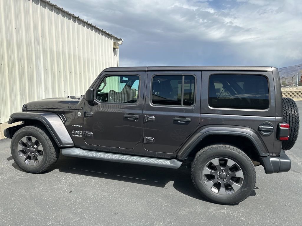 Used 2018 Jeep Wrangler Unlimited Sahara image 8