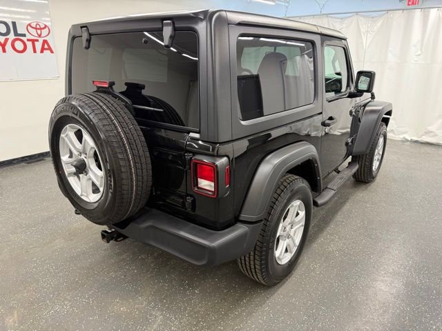 Used 2021 Jeep Wrangler Sport S image 3