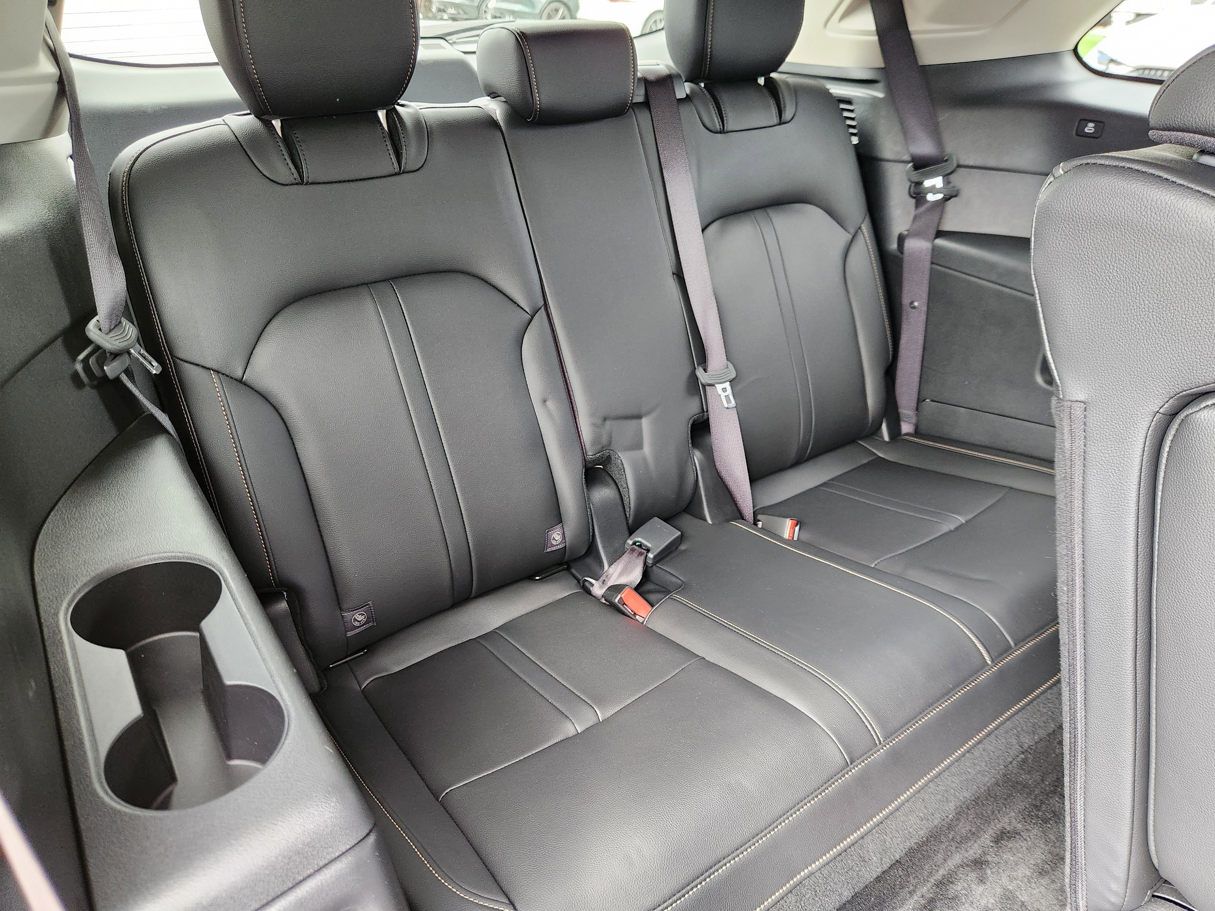 Certified 2024 MAZDA CX-90 Plug-In Hybrid w/ Preferred AWD/4WD image 16