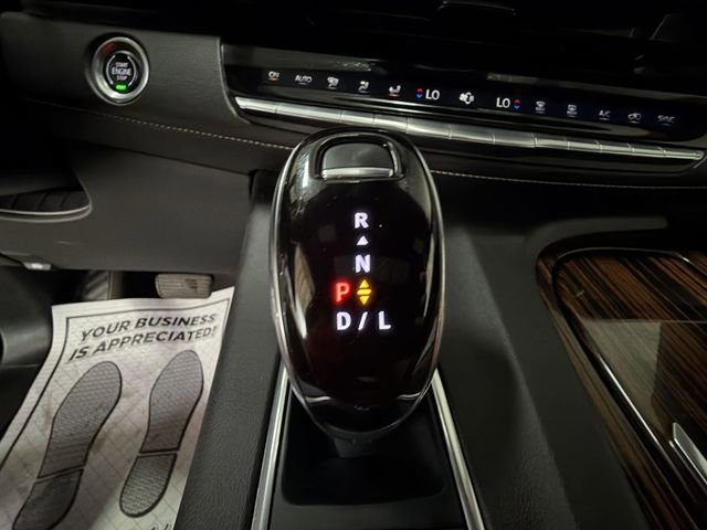 Certified 2022 Cadillac Escalade ESV Premium Luxury AWD/4WD image 20