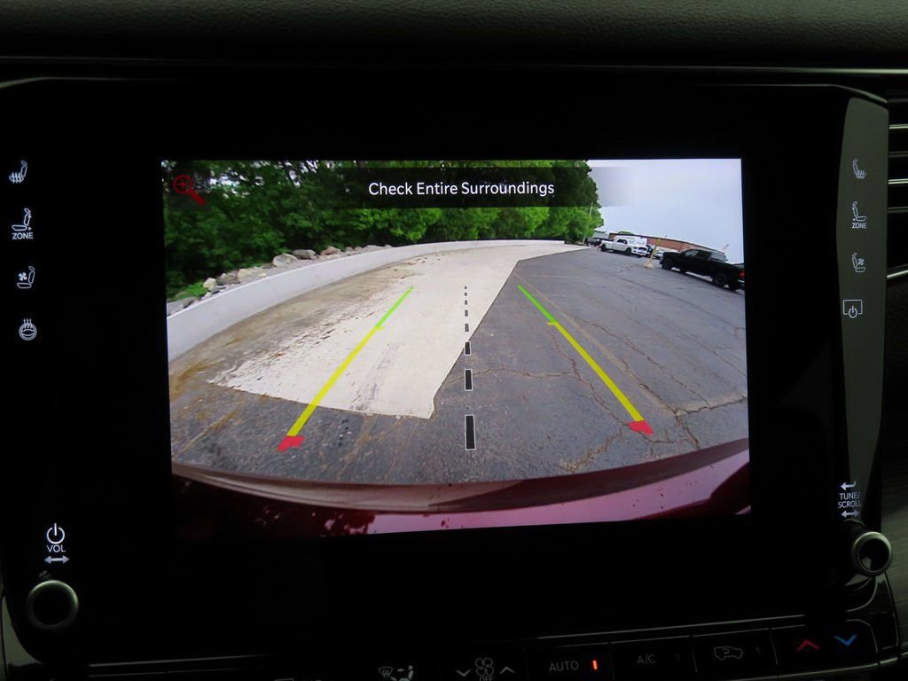 Certified 2024 Jeep Wagoneer L Series II w/ Flexible Seating Group image 6