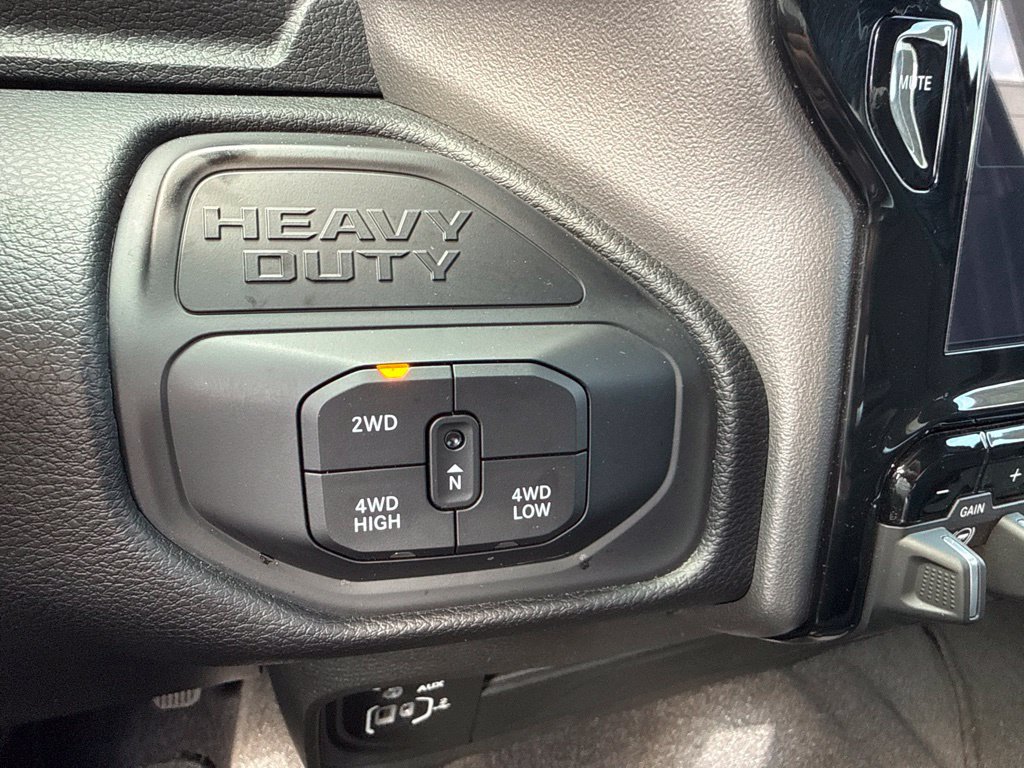 Certified 2026 RAM 2500 Big Horn AWD/4WD image 25