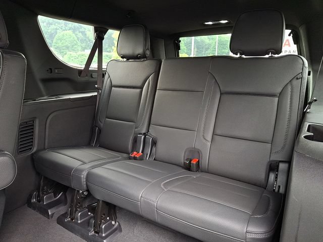 Used 2025 GMC Yukon XL Denali AWD/4WD image 20