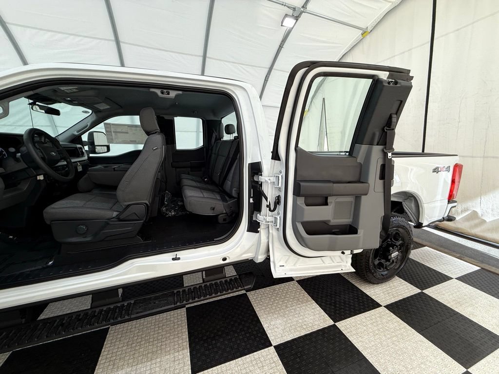 New 2026 Ford F350 XL w/ STX Appearance Package AWD/4WD image 15