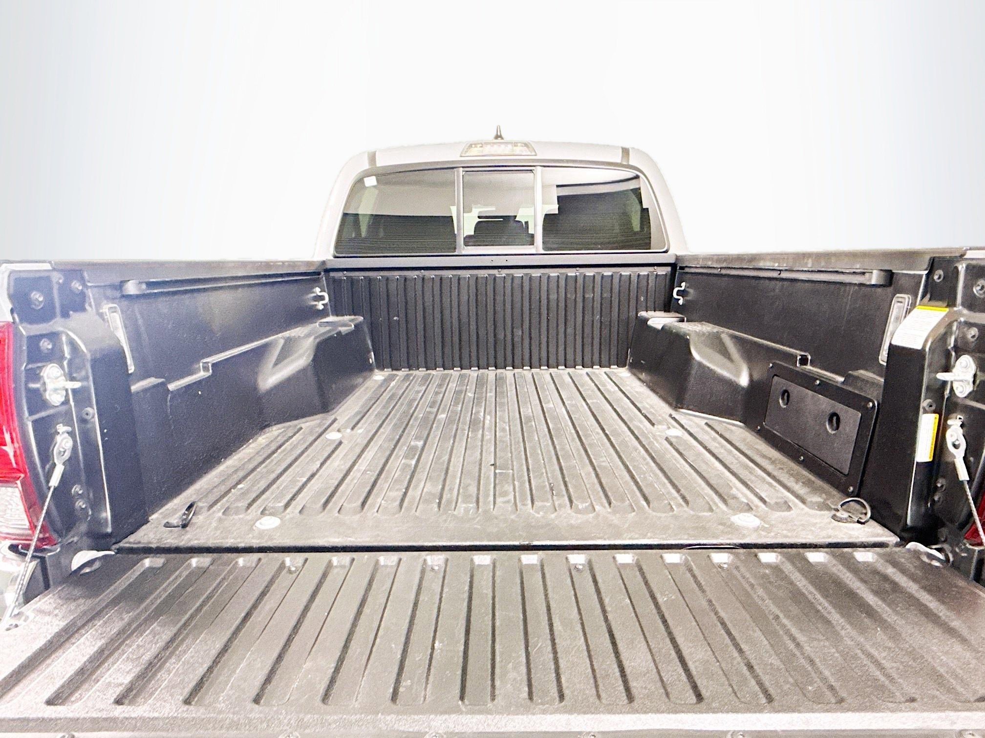 Used 2021 Toyota Tacoma SR5 image 34