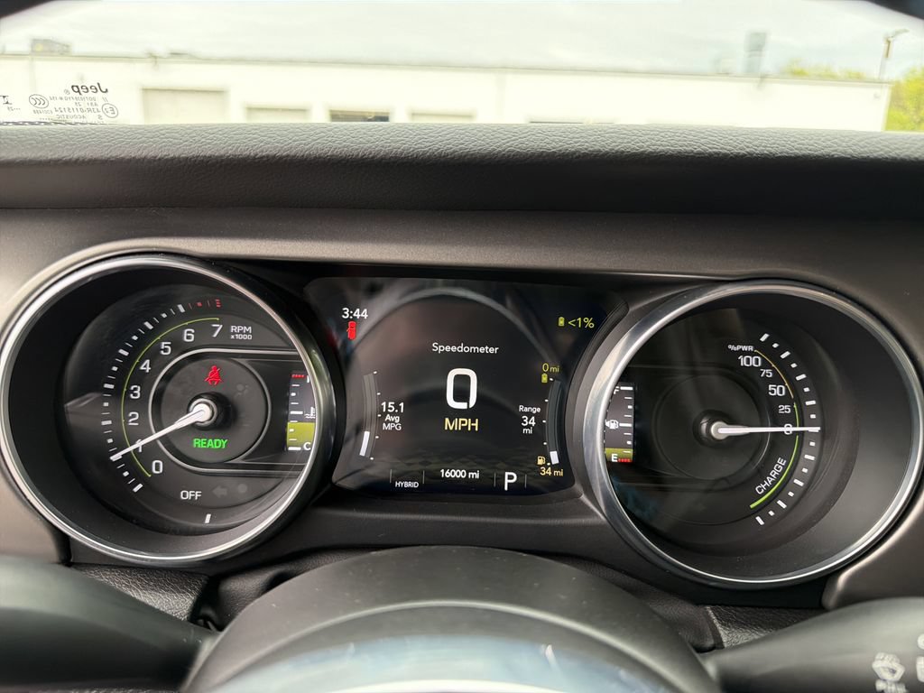 Used 2023 Jeep Wrangler Unlimited Rubicon 4xe w/ Cold Weather Group AWD/4WD image 24