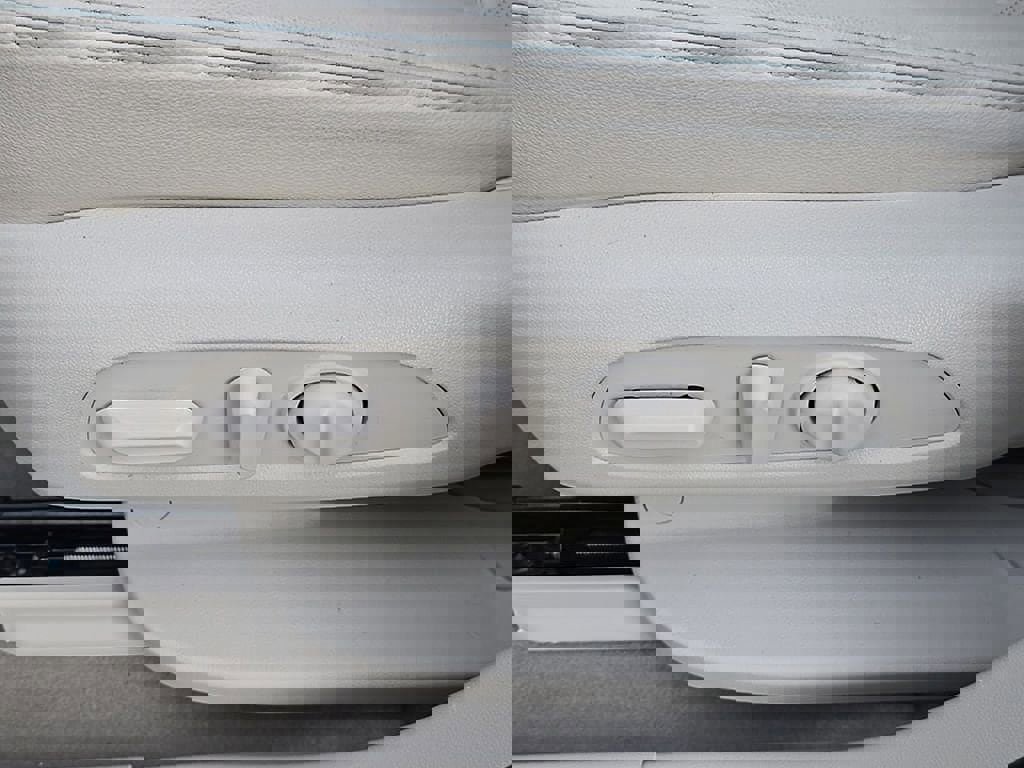 Used 2023 GMC Acadia Denali w/ Denali Ultimate Package image 43