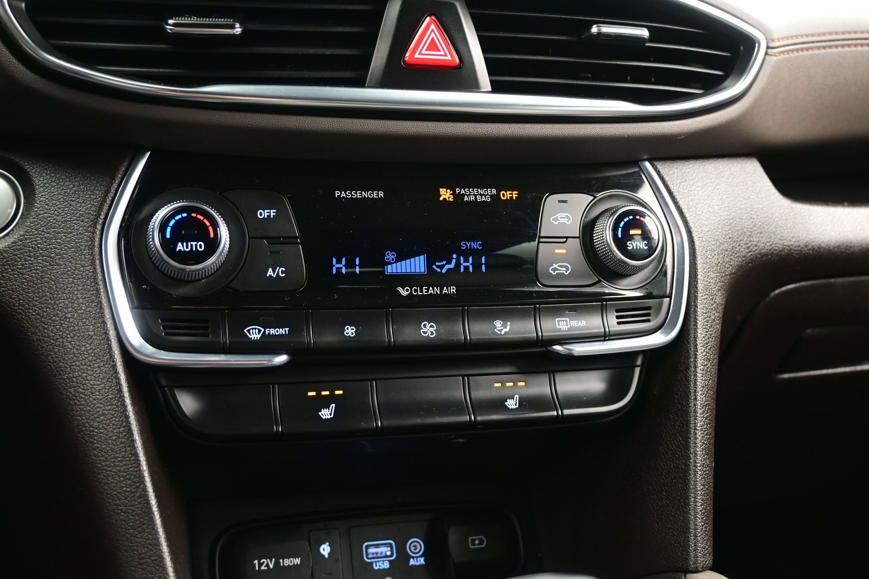 Used 2020 Hyundai Santa Fe SEL w/ Convenience + Premium Package AWD/4WD image 21