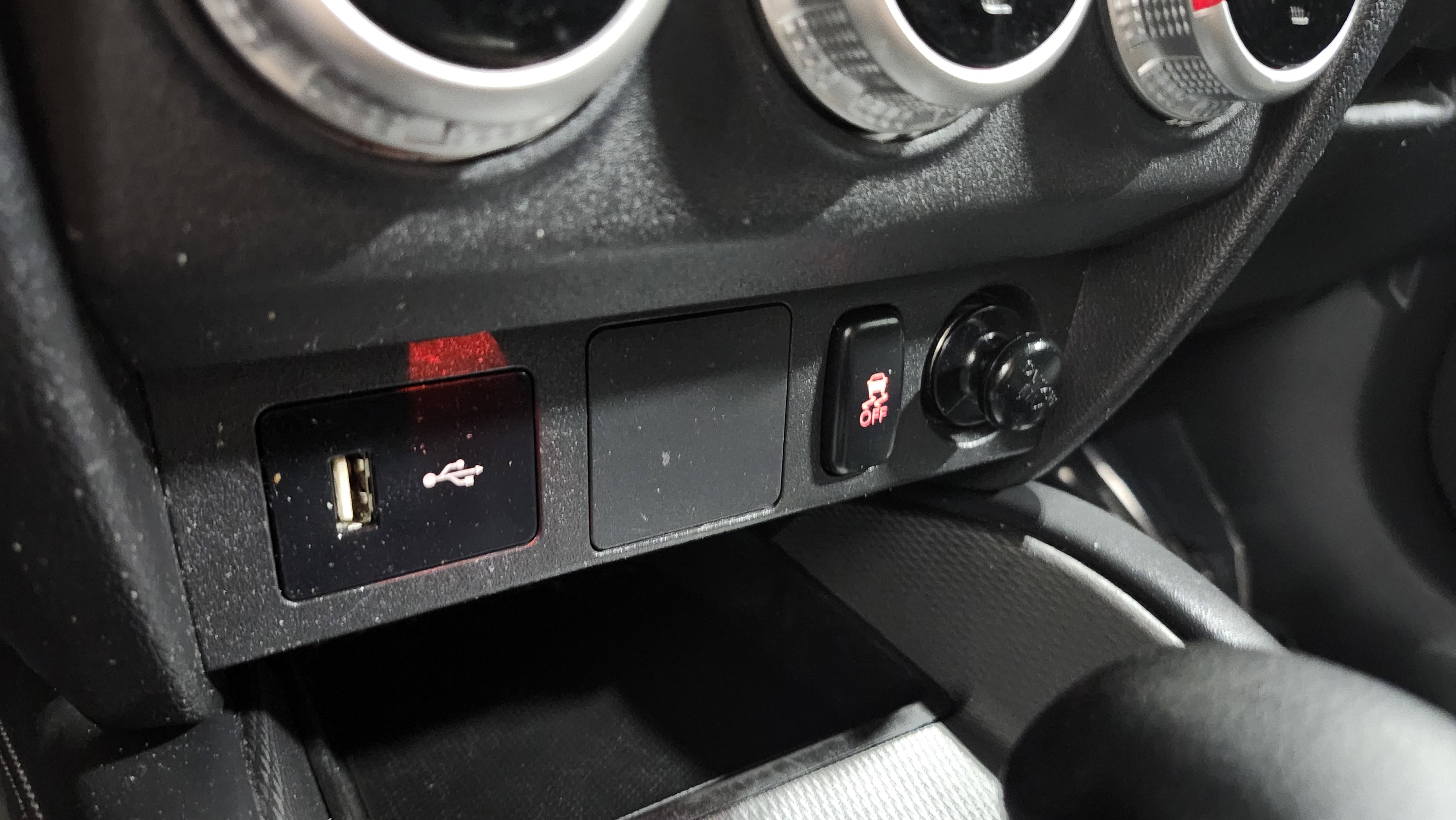 Used 2021 Mitsubishi Outlander Sport ES image 6