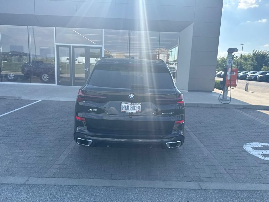 Used 2024 BMW X5 xDrive40i w/ M Sport Package AWD/4WD image 6