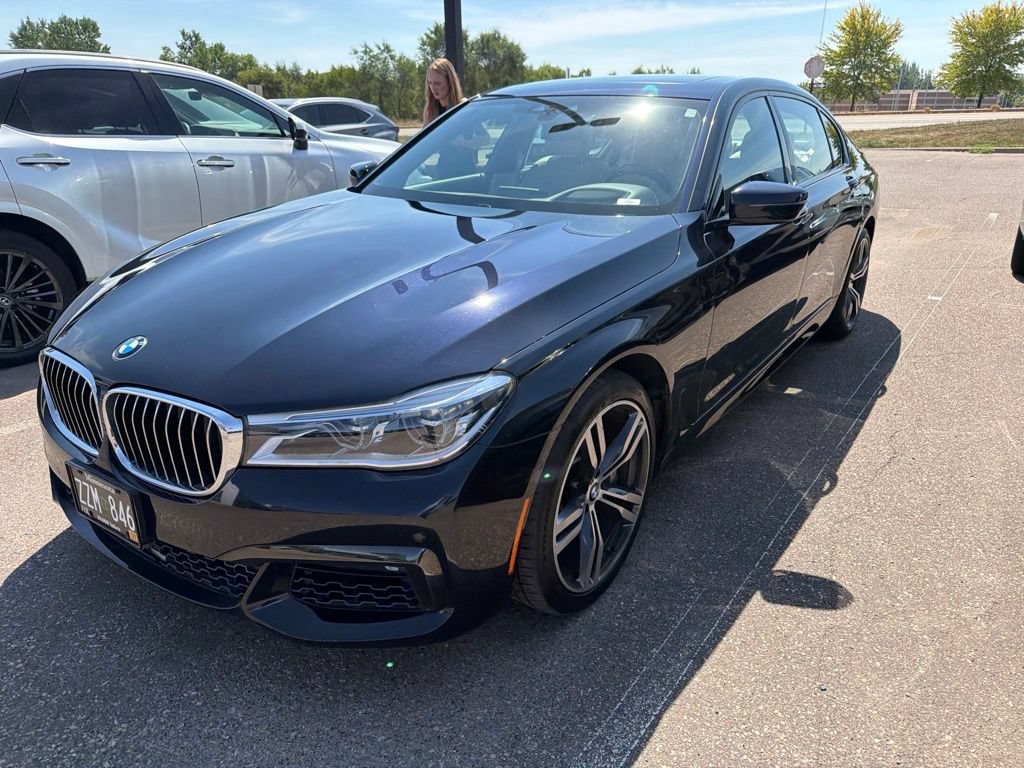 Used 2016 BMW 750i xDrive AWD/4WD image 7