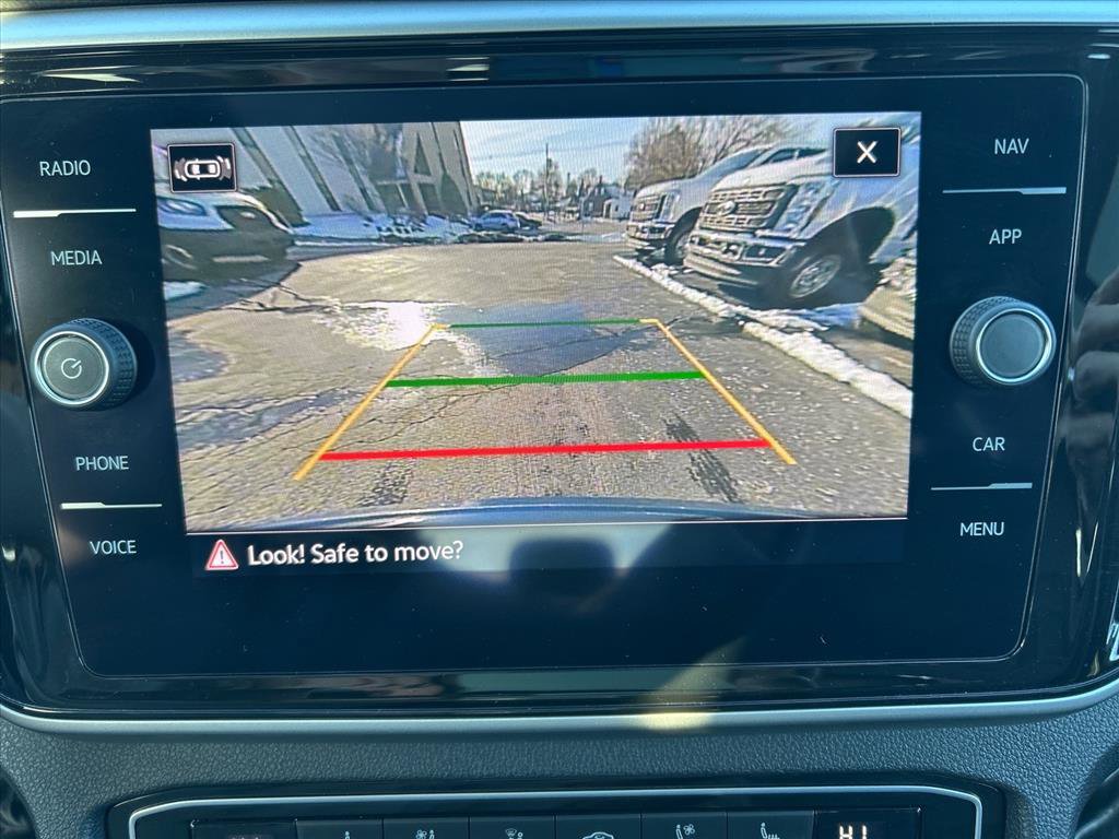 Used 2021 Volkswagen Atlas Cross Sport SEL Premium image 30