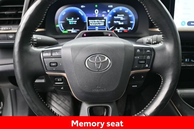 Used 2024 Toyota Crown Limited AWD/4WD image 14