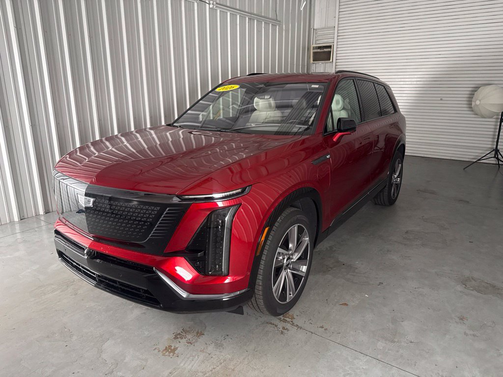 Used 2026 Cadillac Vistiq Sport AWD/4WD image 3