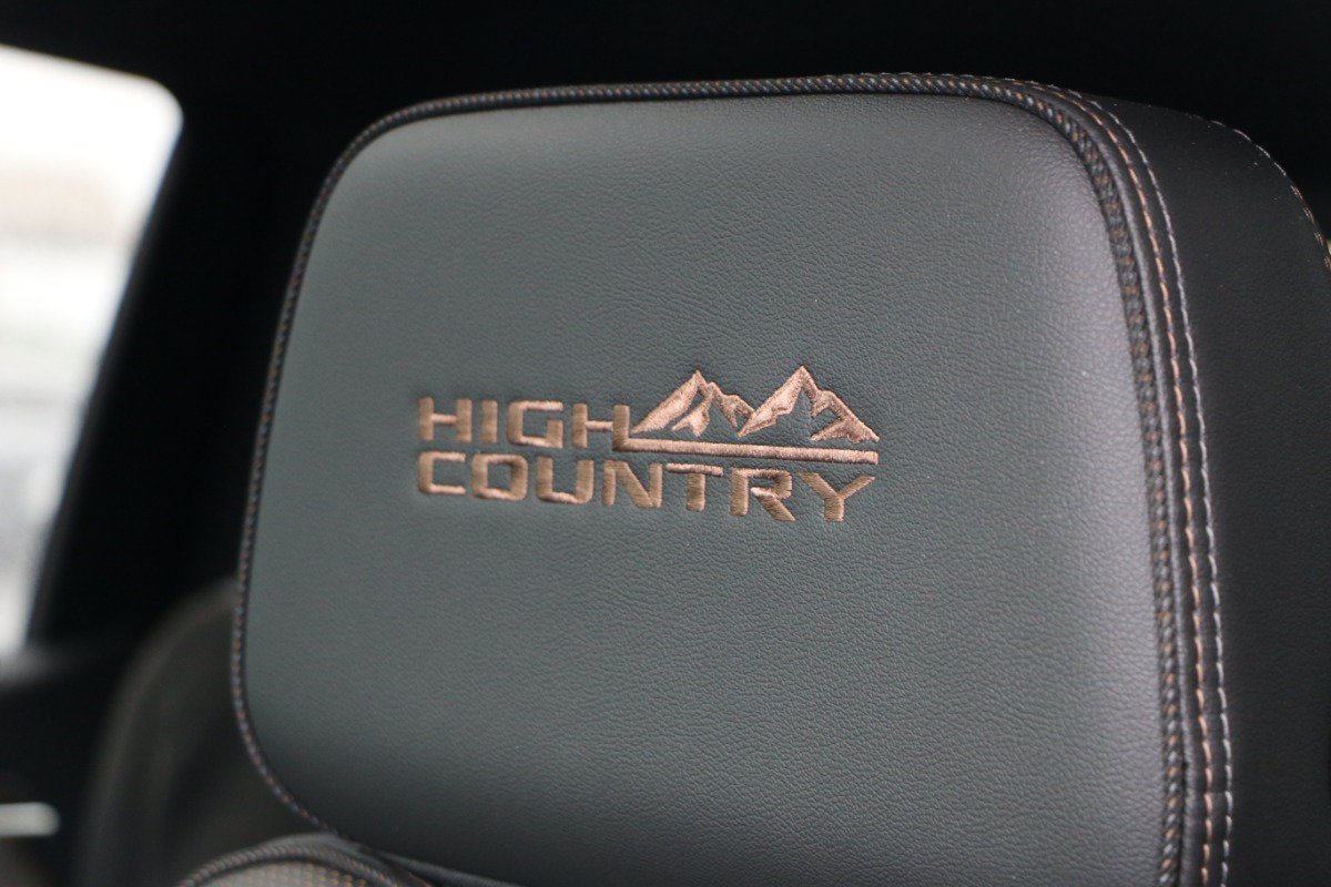 Used 2026 Chevrolet Silverado 1500 High Country AWD/4WD image 32