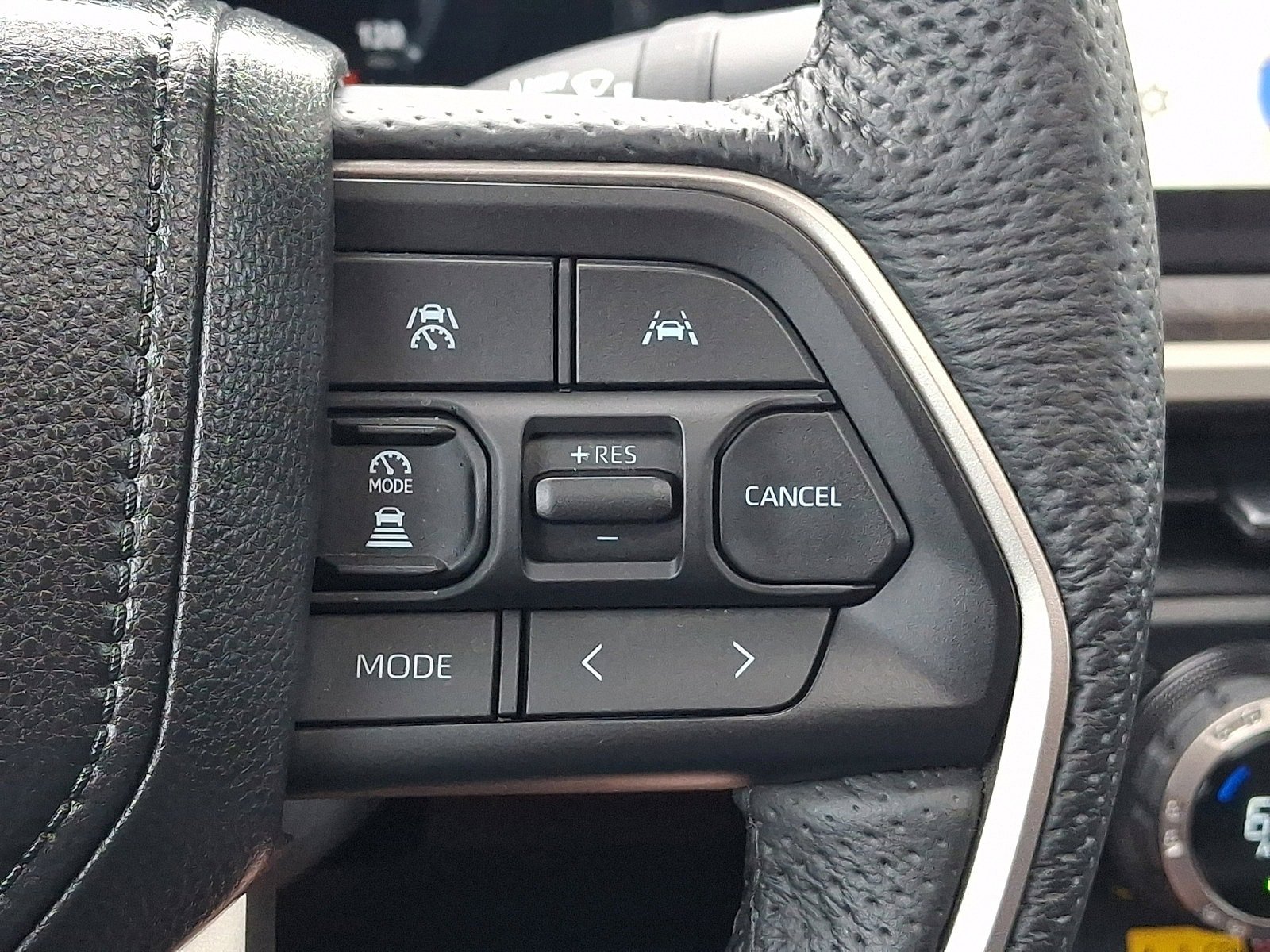 Certified 2025 Toyota Tacoma Limited AWD/4WD image 22