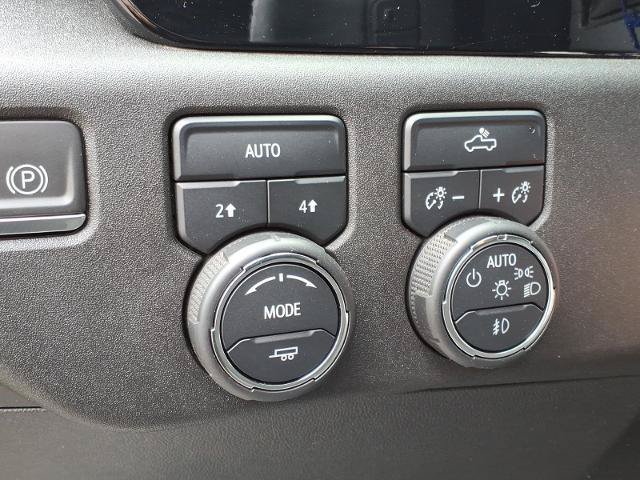 Used 2024 Chevrolet Silverado 1500 RST w/ Protection Package AWD/4WD image 15