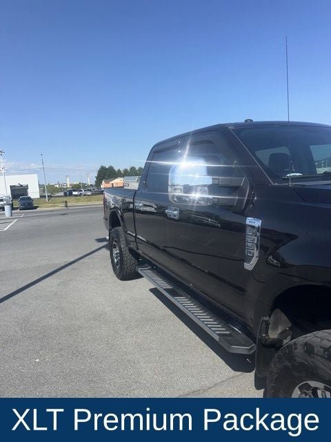 Used 2018 Ford F250 XLT w/ XLT Premium Package AWD/4WD image 5