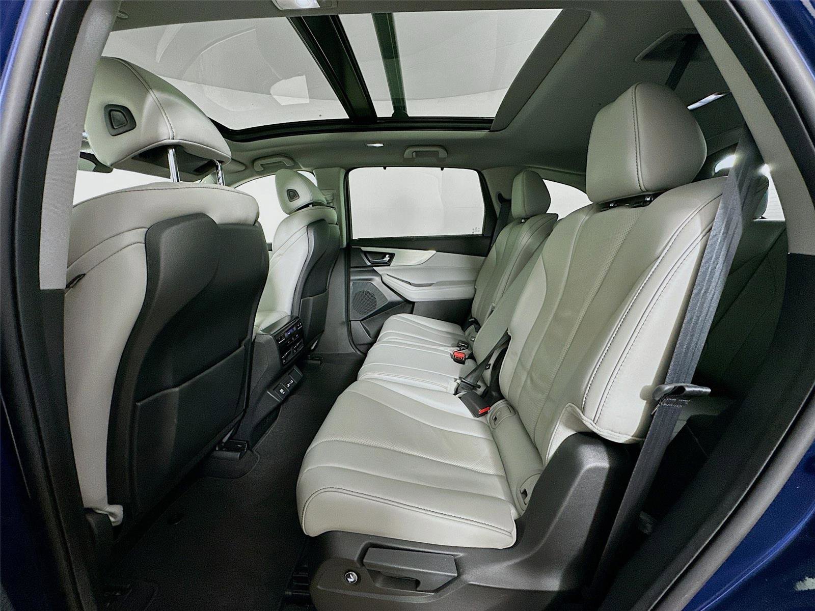 Used 2023 Acura MDX SH-AWD w/ Technology Package image 26