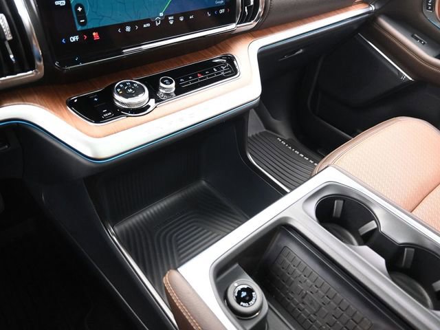 New 2025 Ford Expedition King Ranch image 24