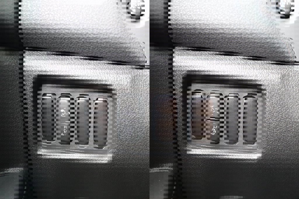 New 2025 Mitsubishi Outlander Sport ES image 6