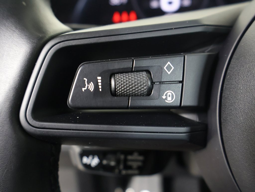 Used 2024 Porsche Taycan image 26