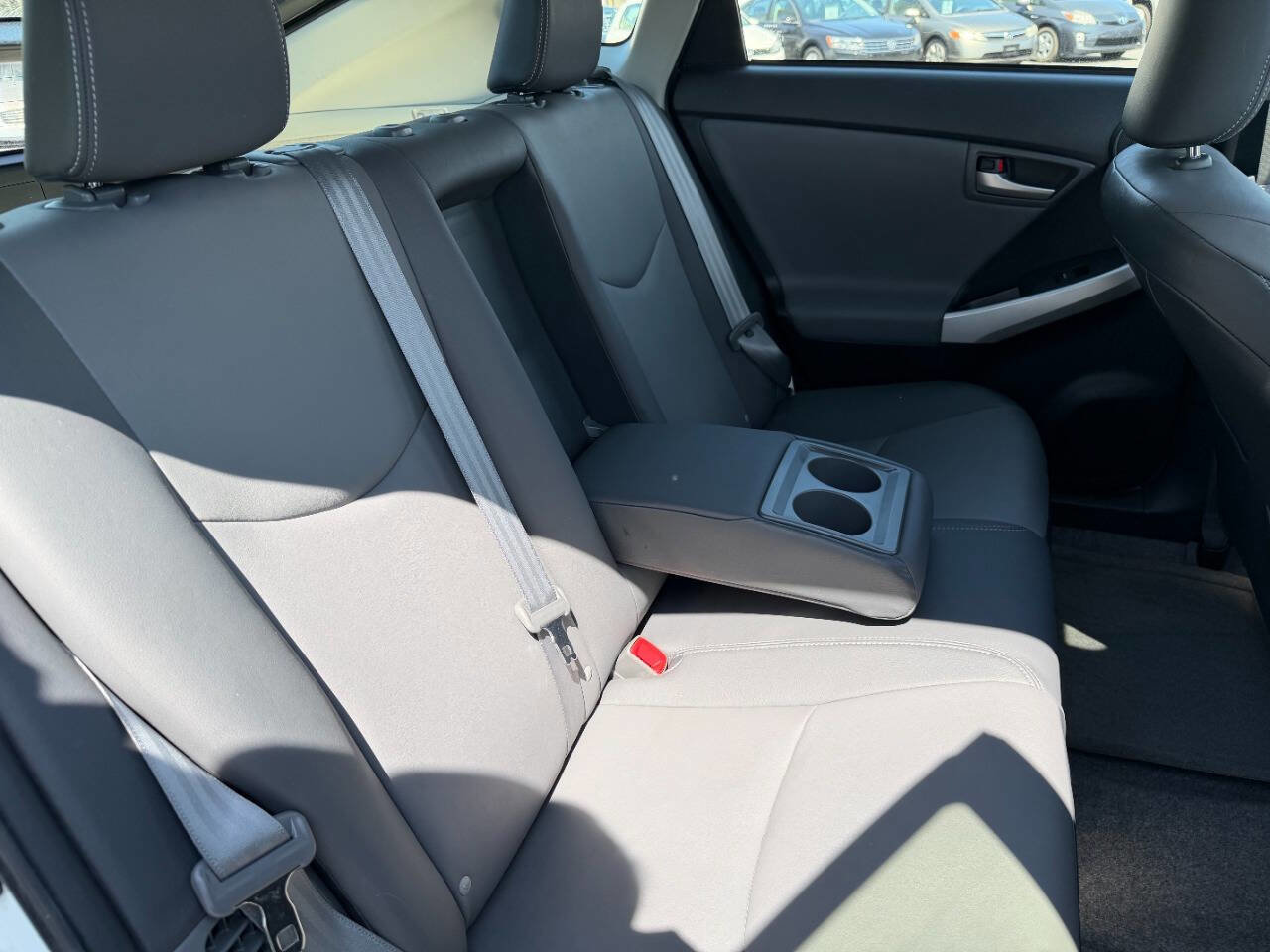 Used 2013 Toyota Prius Four w/ Deluxe Solar Roof Pkg FWD image 31