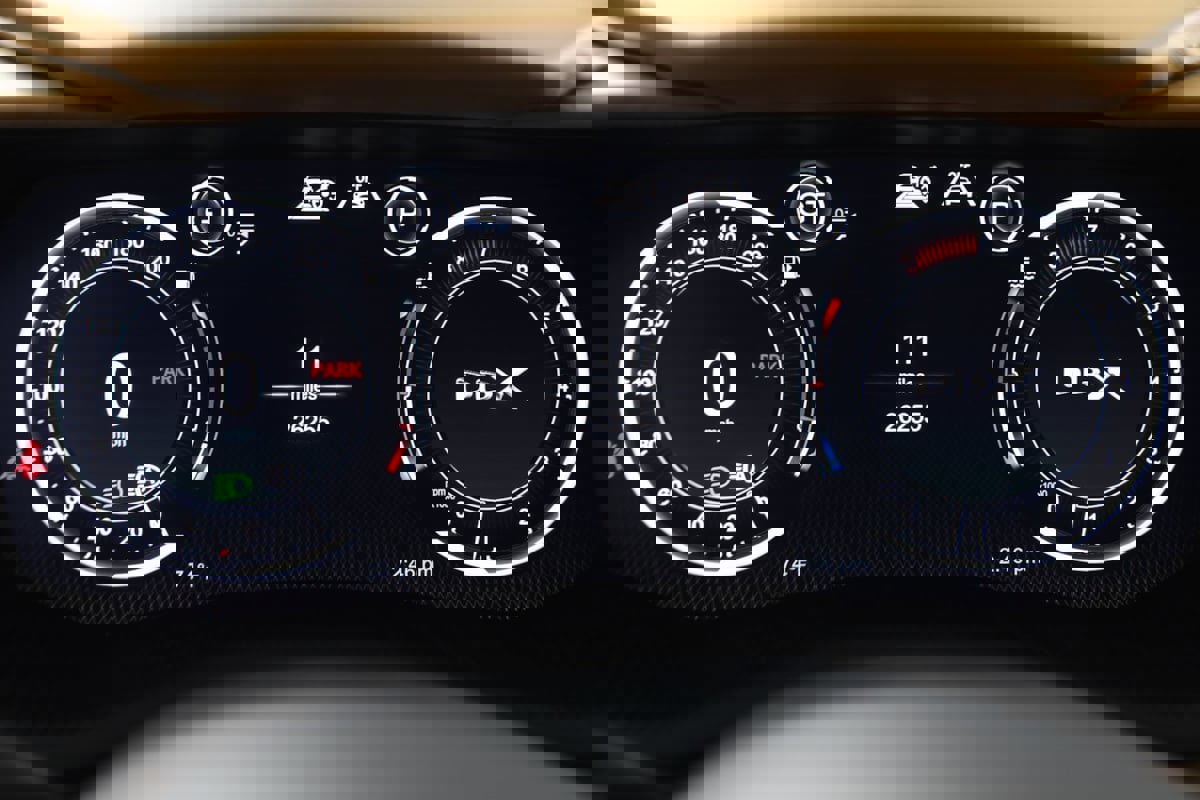 Used 2023 Aston Martin DBX 707 image 28