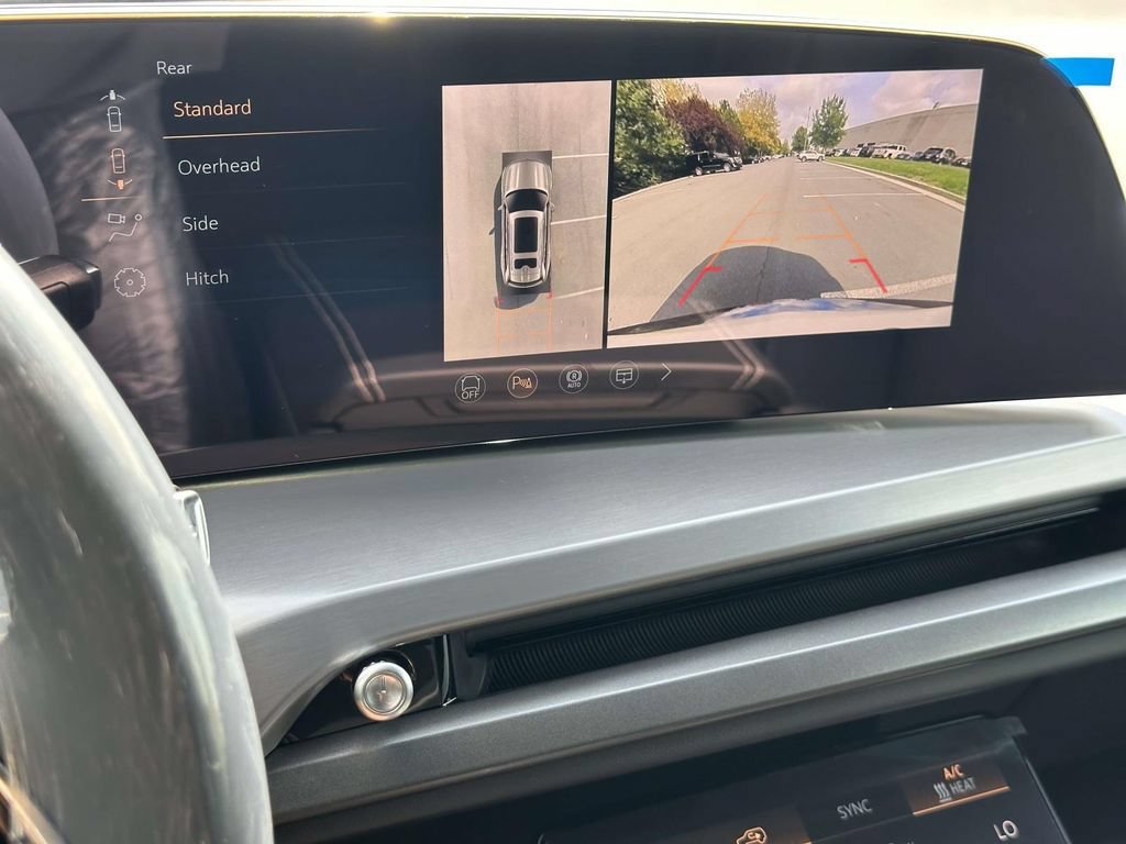 New 2027 Cadillac Vistiq Luxury w/ LPO, Floor Liner Package AWD/4WD image 13