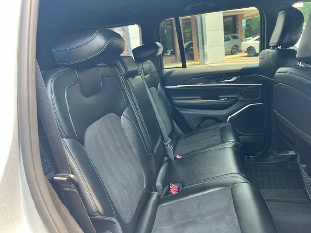 Used 2023 Jeep Grand Cherokee Trailhawk AWD/4WD image 25
