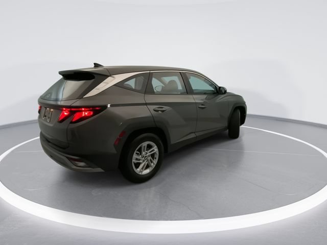Used 2026 Hyundai Tucson SE FWD image 4