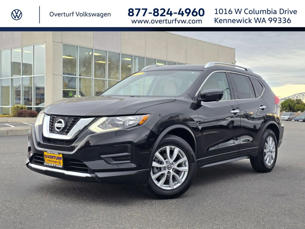 Used 2017 Nissan Rogue SV w/ SV Premium Package FWD image 1