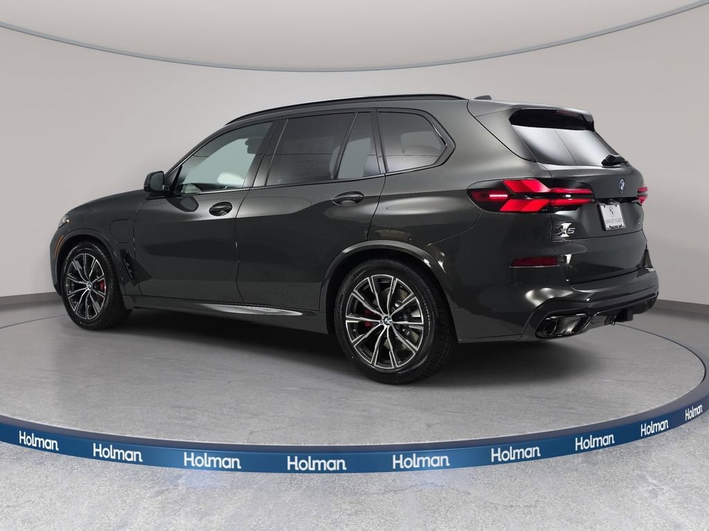 New 2026 BMW X5 xDrive50e w/ M Sport Package AWD/4WD image 7