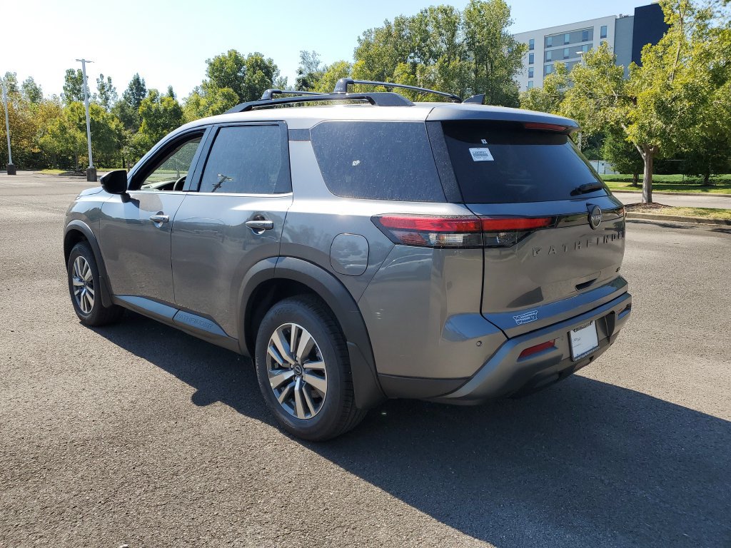 New 2026 Nissan Pathfinder SL FWD image 3