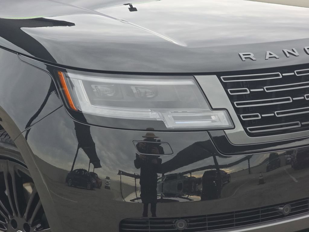 Certified 2023 Land Rover Range Rover SE AWD/4WD image 33