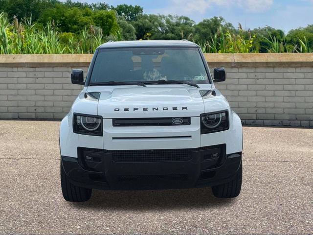 New 2026 Land Rover Defender 130 X-Dynamic SE AWD/4WD image 2