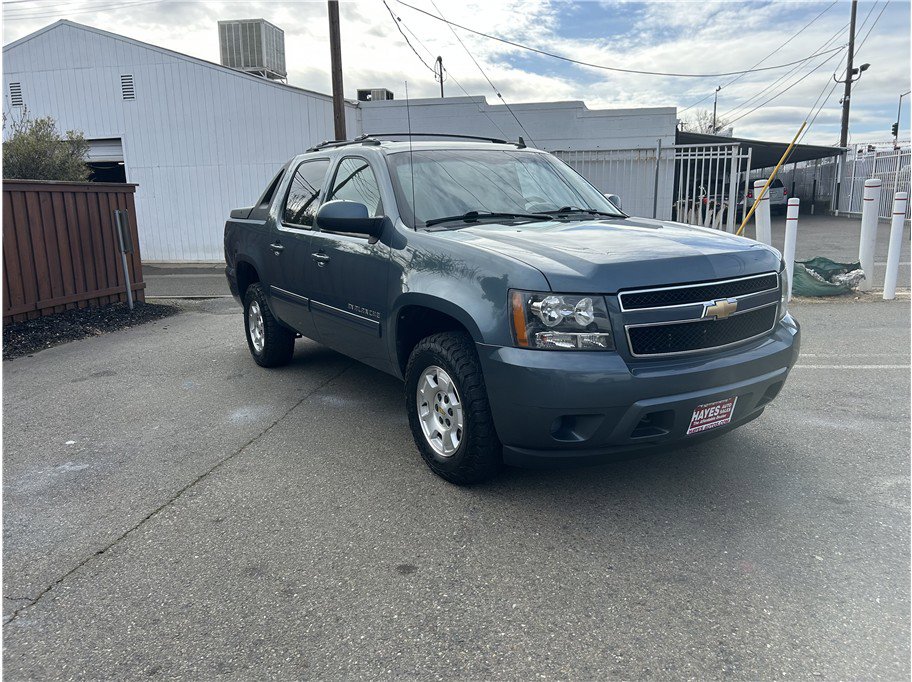 Used 2011 Chevrolet Avalanche LS