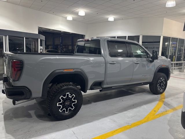 Used 2025 GMC Sierra 2500 AT4X image 9