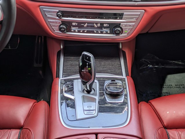 Used 2022 BMW 740i w/ M Sport Package RWD image 18