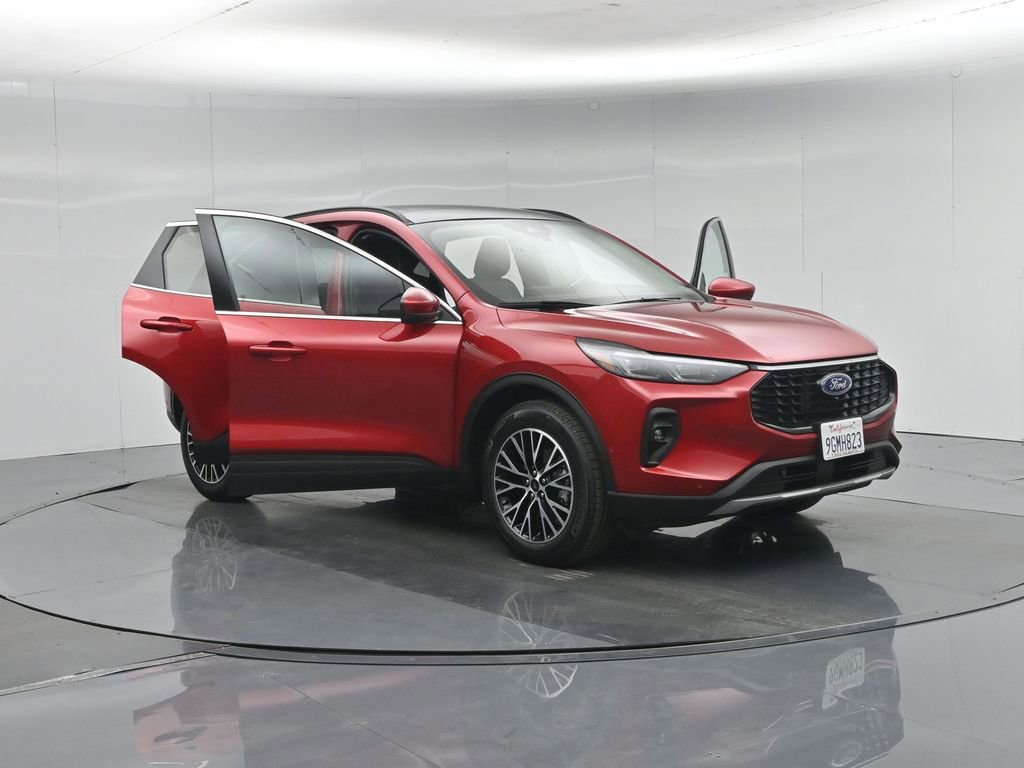 Used 2023 Ford Escape SE w/ PHEV Premium Package FWD image 35