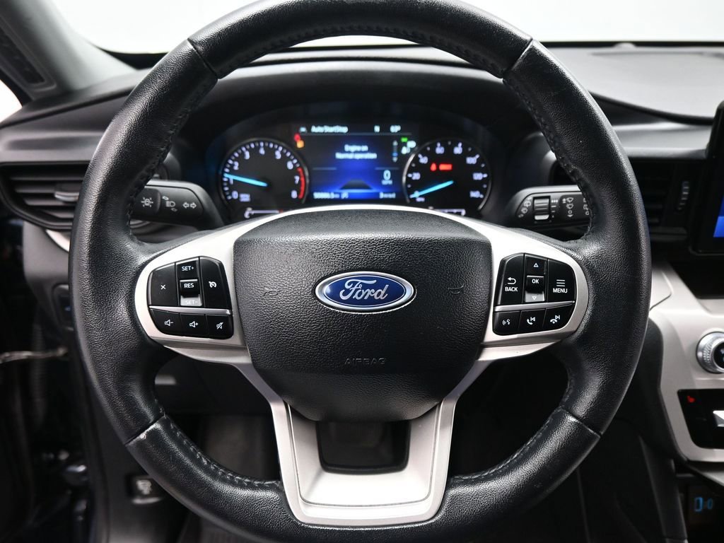 Certified 2024 Ford Explorer XLT image 11