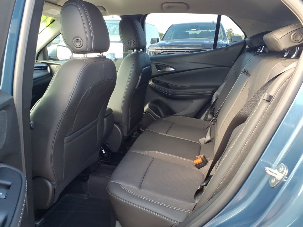 Used 2024 Buick Encore GX Preferred w/ Comfort Package AWD/4WD image 9
